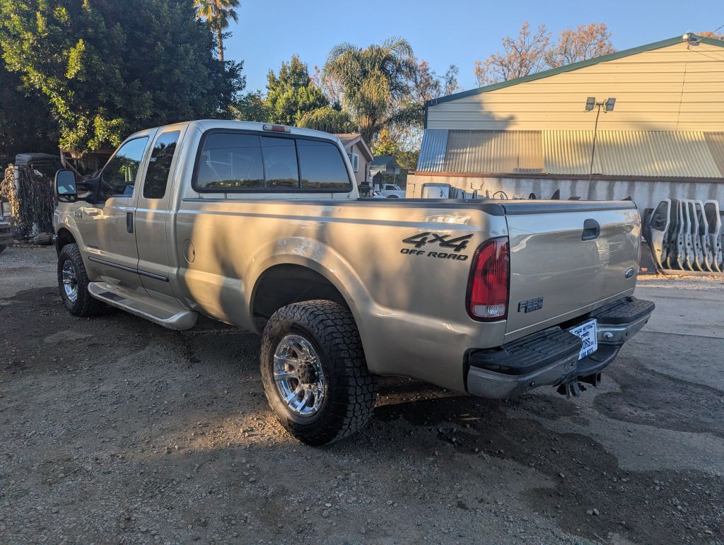 2000 Ford F-250 Image 3