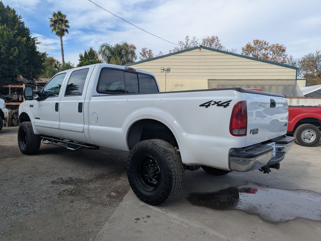 2001 Ford F-350 Image 3