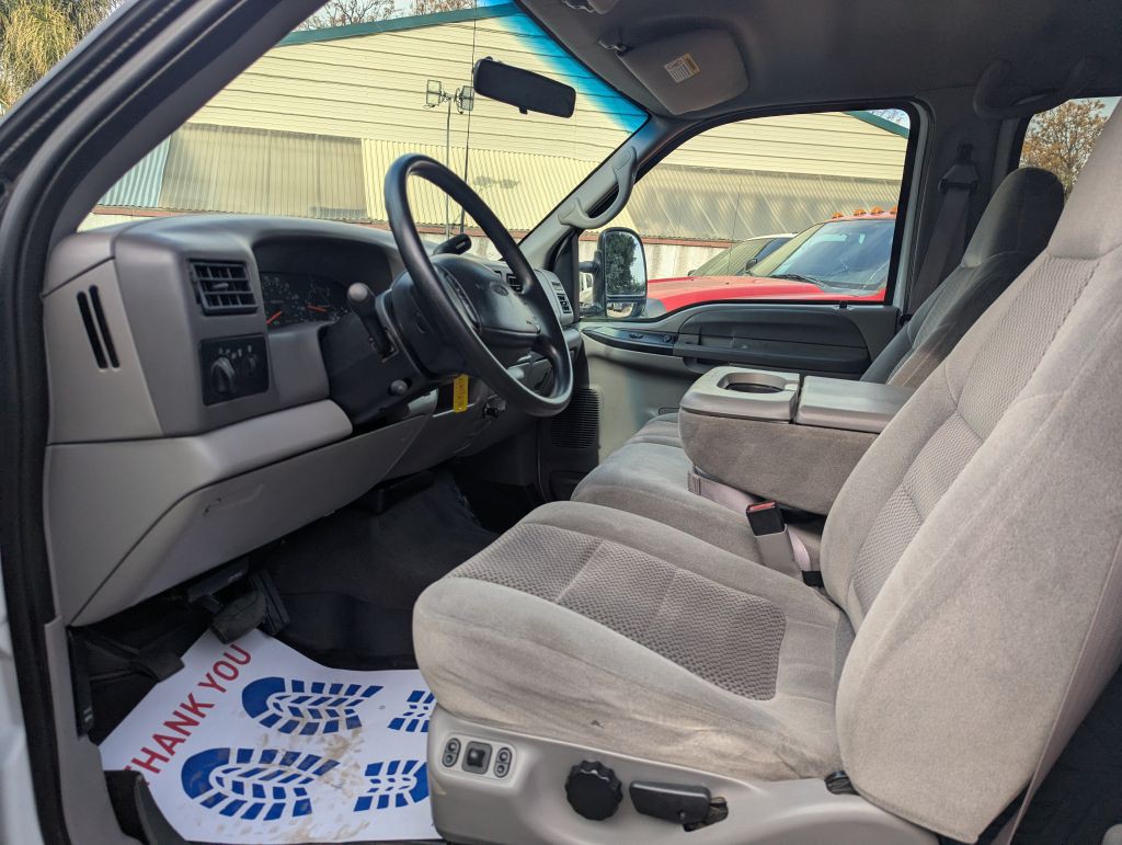 2001 Ford F-350 Image 15