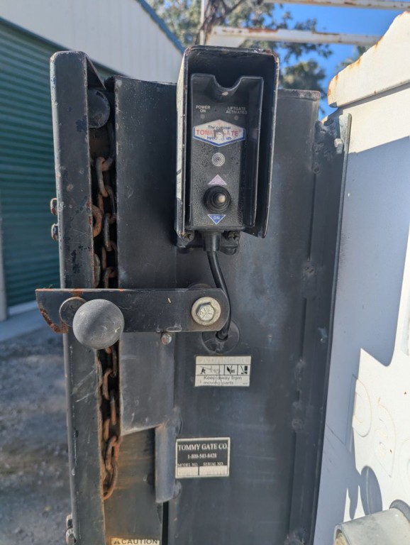 2004 Ford F-350 Image 4