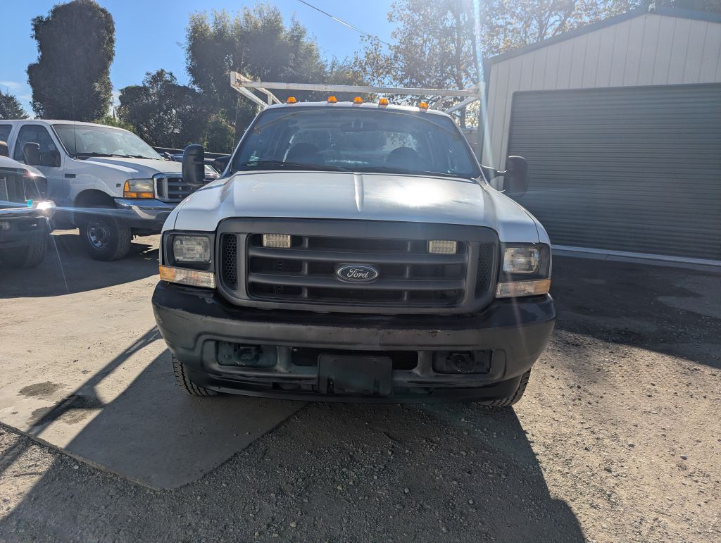 2004 Ford F-350 Image 10