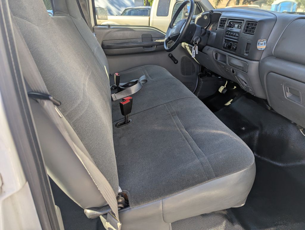 2004 Ford F-350 Image 12