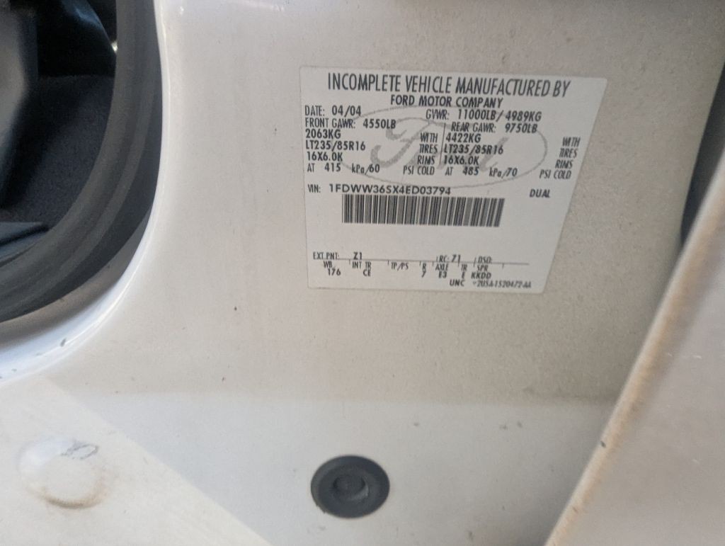 2004 Ford F-350 Image 14