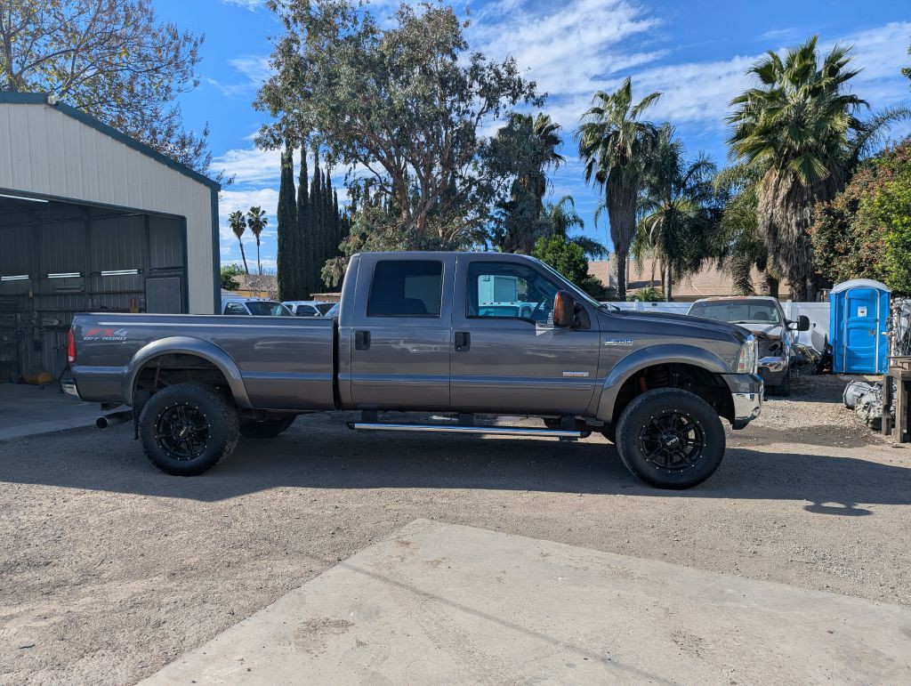 2005 Ford F-350 Image 8
