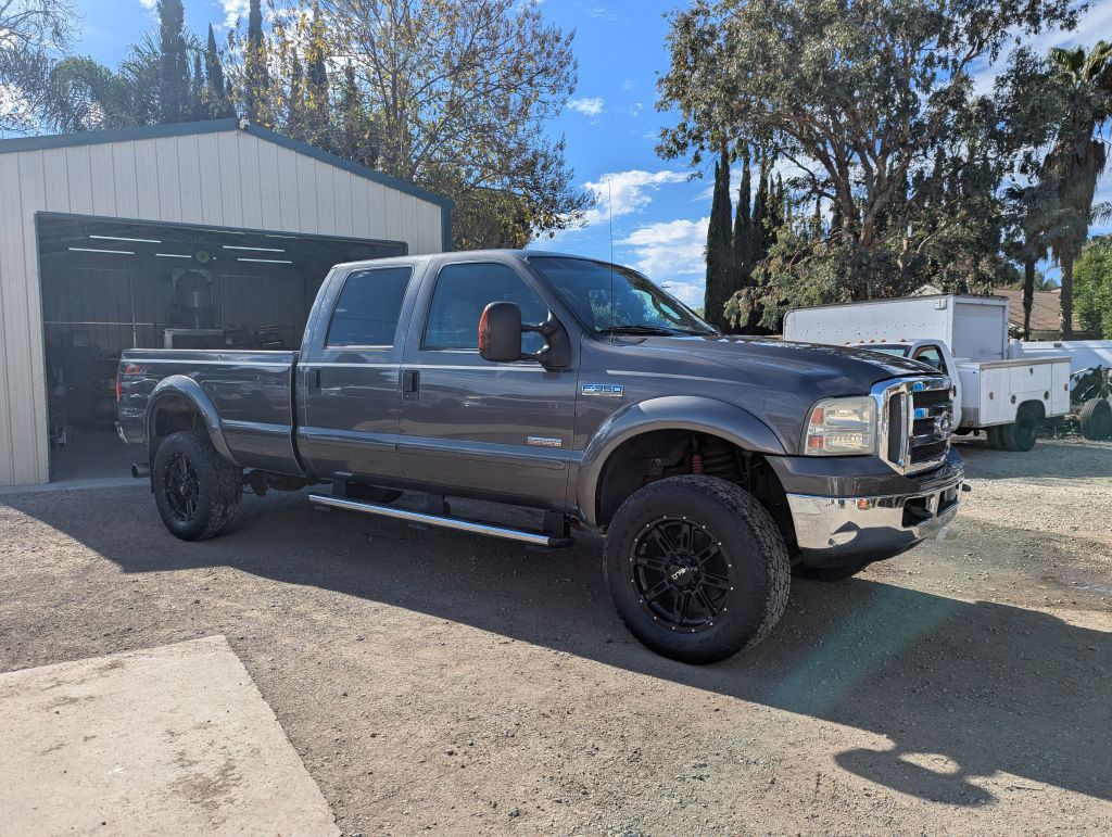 2005 Ford F-350 Image 9