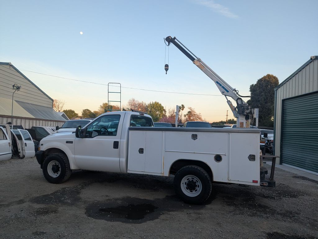 2003 Ford F-350 Image 2