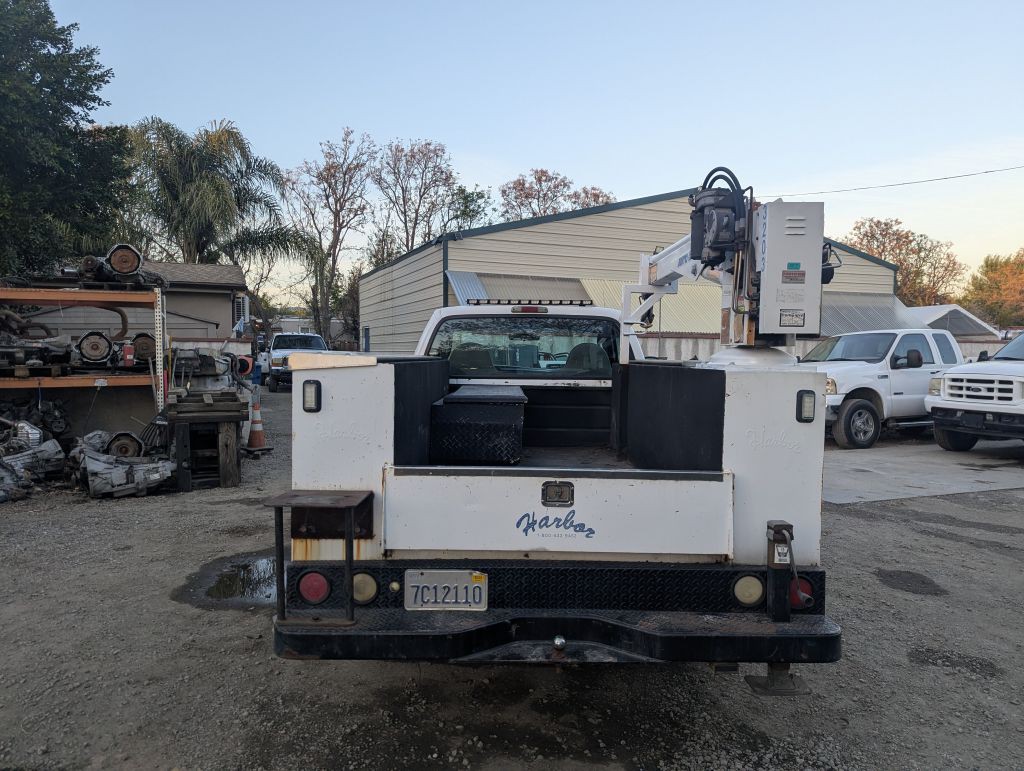 2003 Ford F-350 Image 6