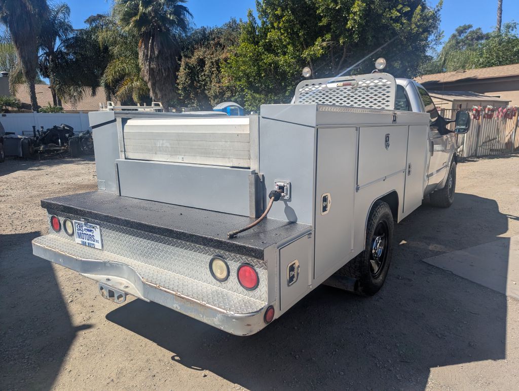 2006 Ford F-350 Image 4