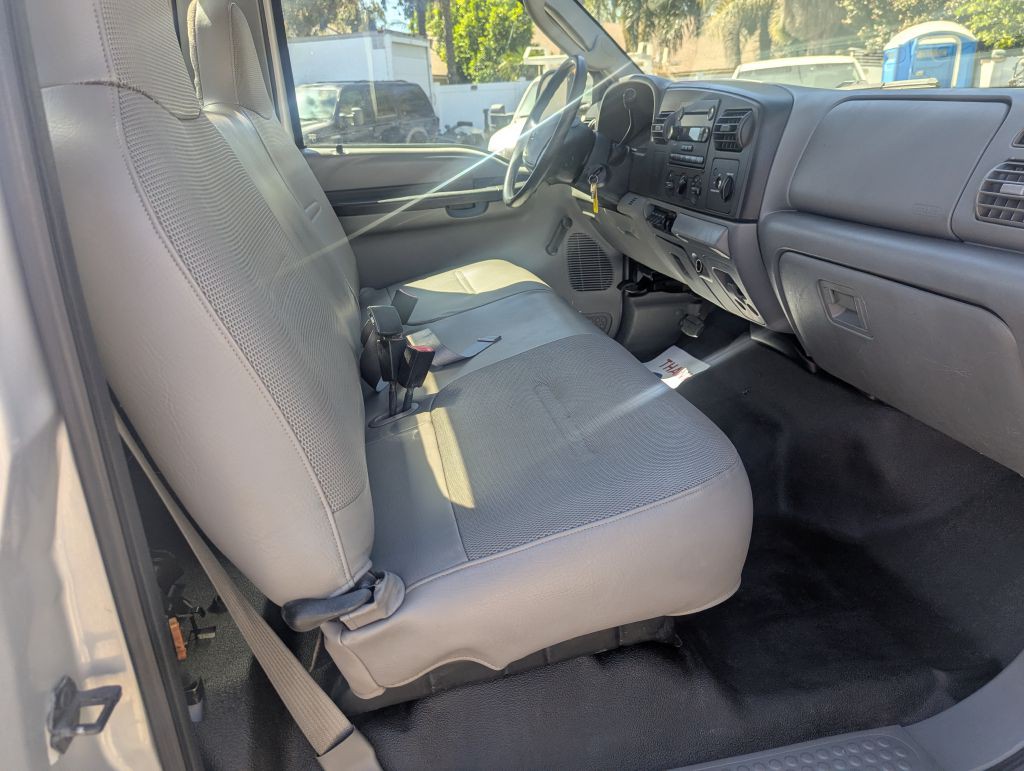2006 Ford F-350 Image 11