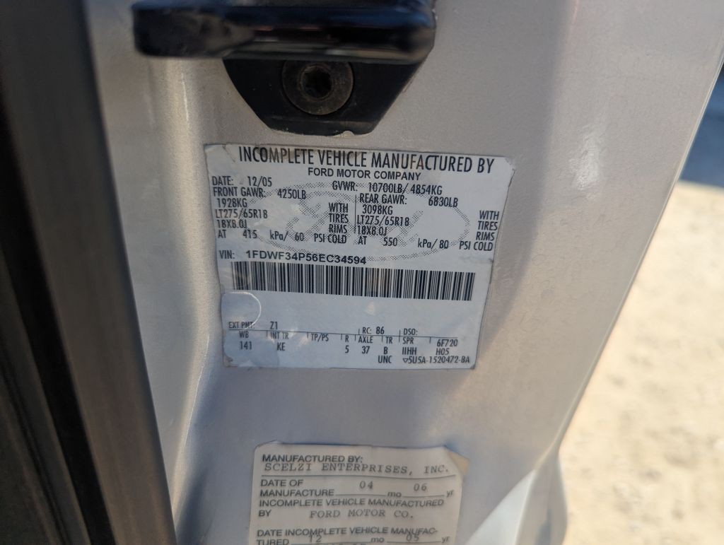 2006 Ford F-350 Image 16