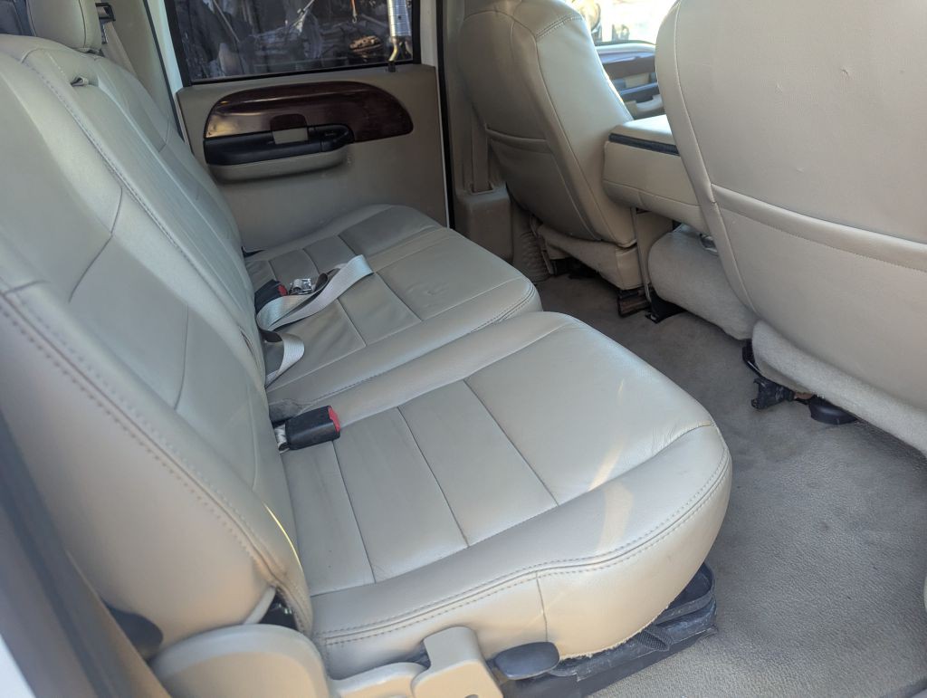 2007 Ford F-350 Image 8