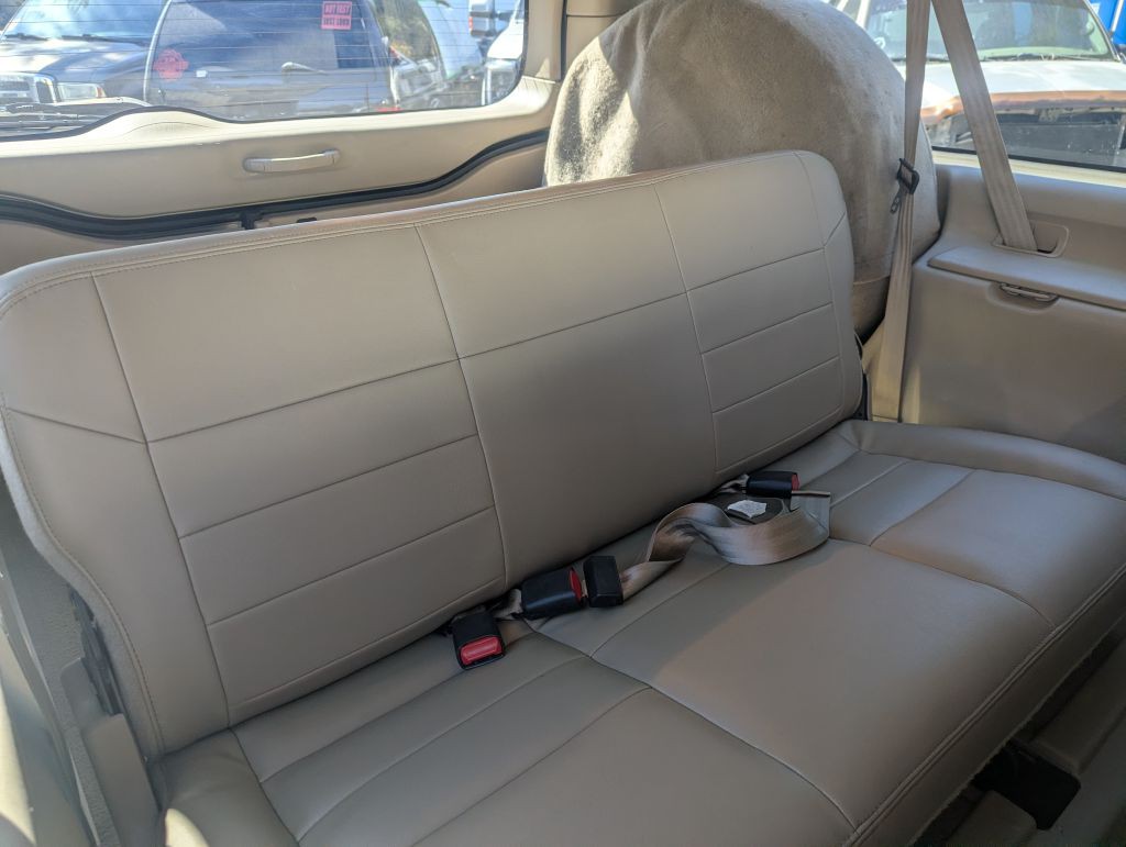 2005 Ford Excursion Image 13