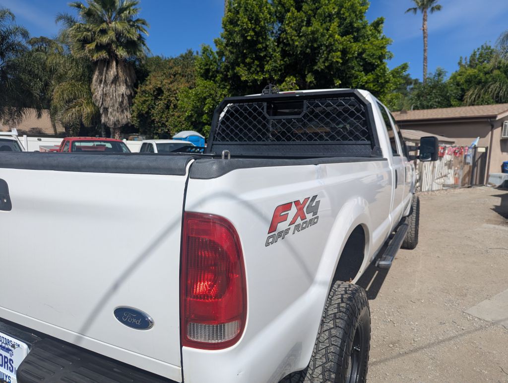 2005 Ford F-350 Image 11