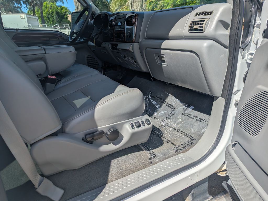 2005 Ford F-350 Image 15