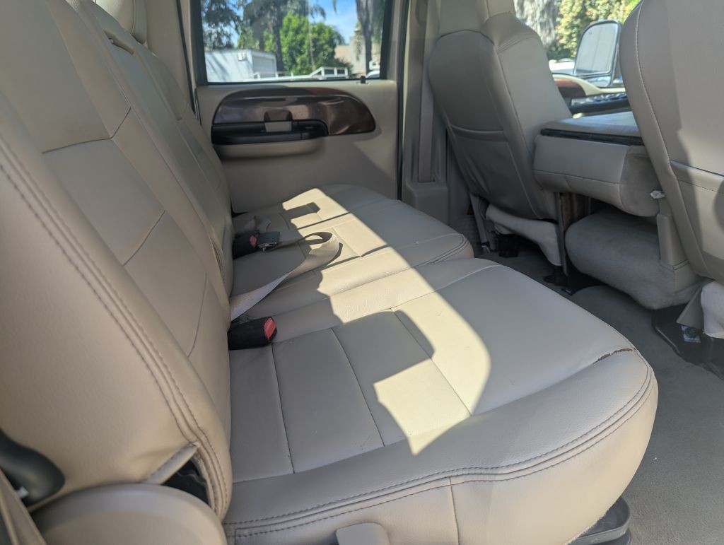 2006 Ford F-350 Image 15