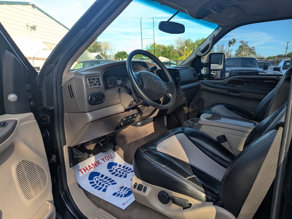 2001 Ford Excursion Image 14