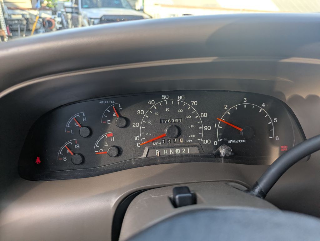 2001 Ford Excursion Image 15