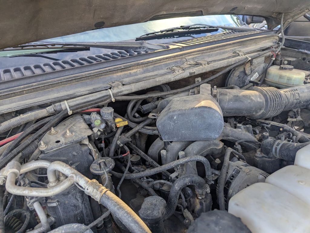 2001 Ford Excursion Image 16