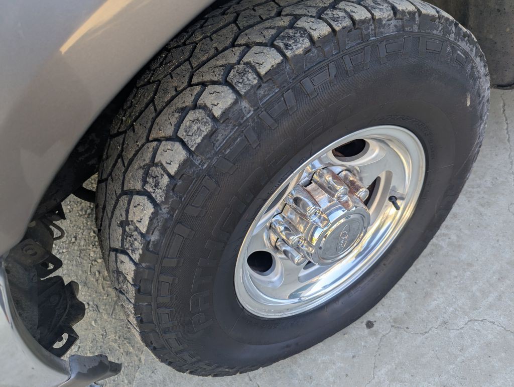 2002 Ford F-250 Image 9