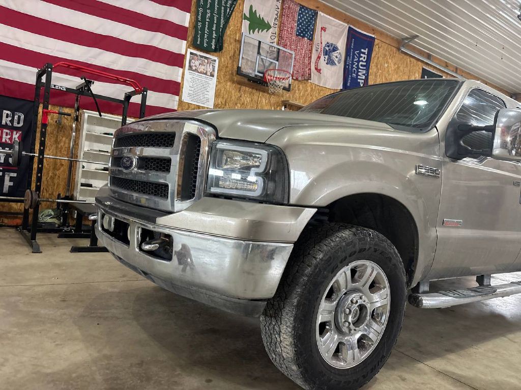 2006 Ford F-250 Image 2