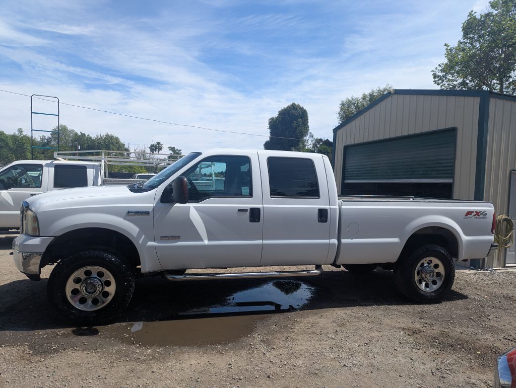 2006 Ford F-350 Image 2