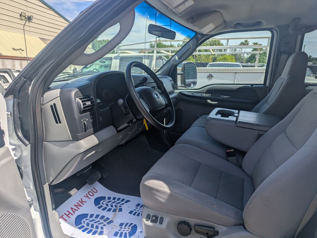 2006 Ford F-350 Image 14