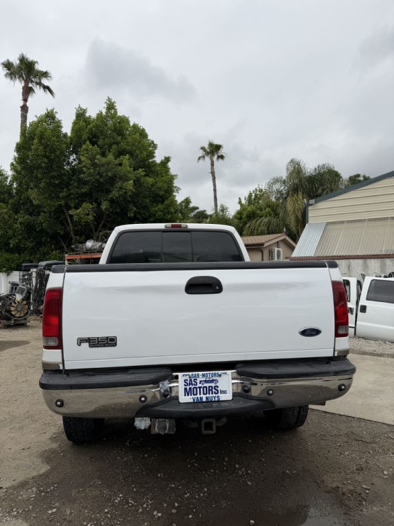 2004 Ford F-350 Image 5