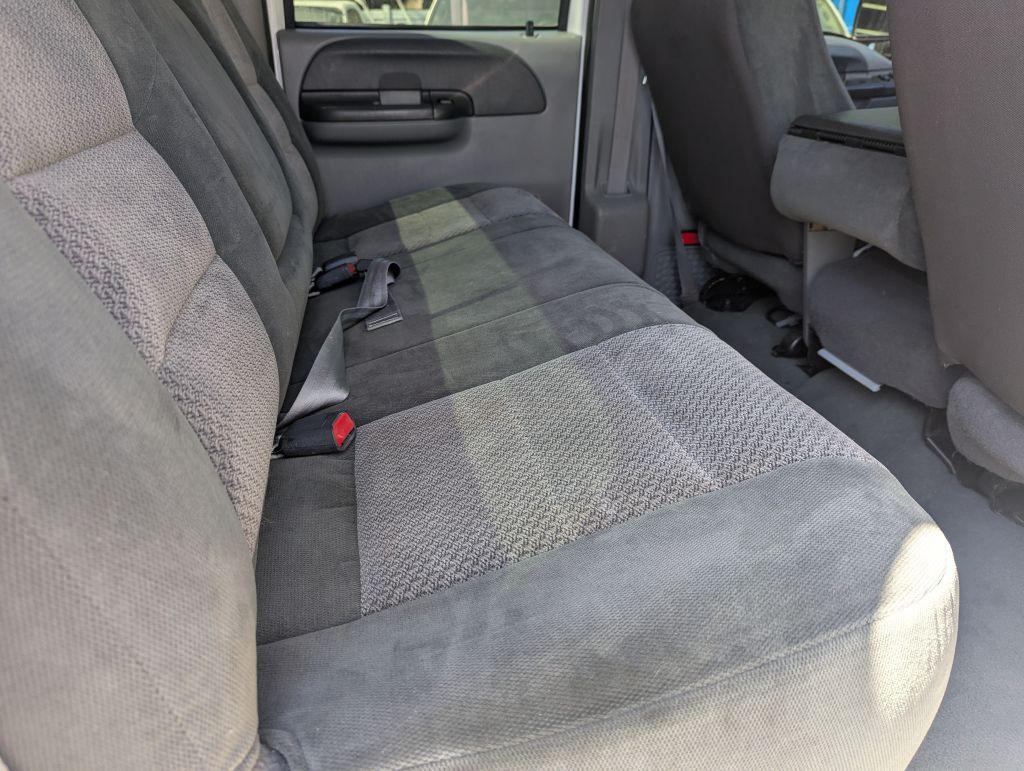 2004 Ford F-250 Image 9