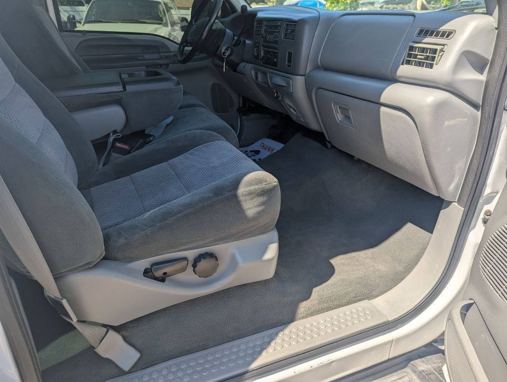 2004 Ford F-250 Image 11