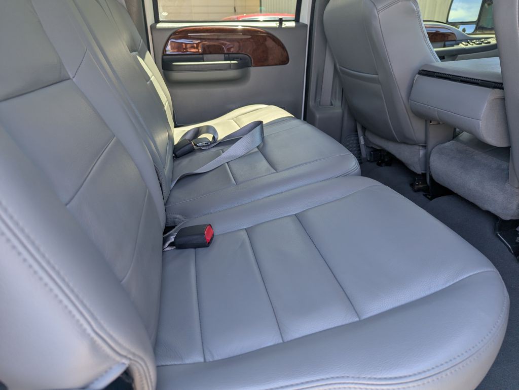 2004 Ford F-250 Image 12