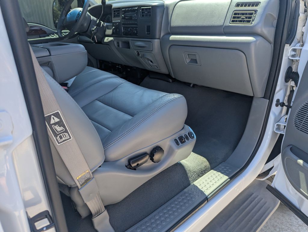 2004 Ford F-250 Image 13