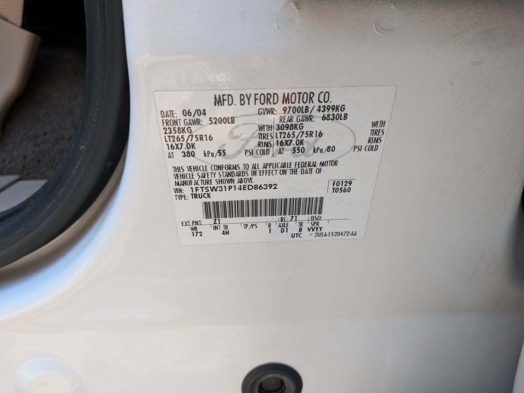2004 Ford F-350 Image 18