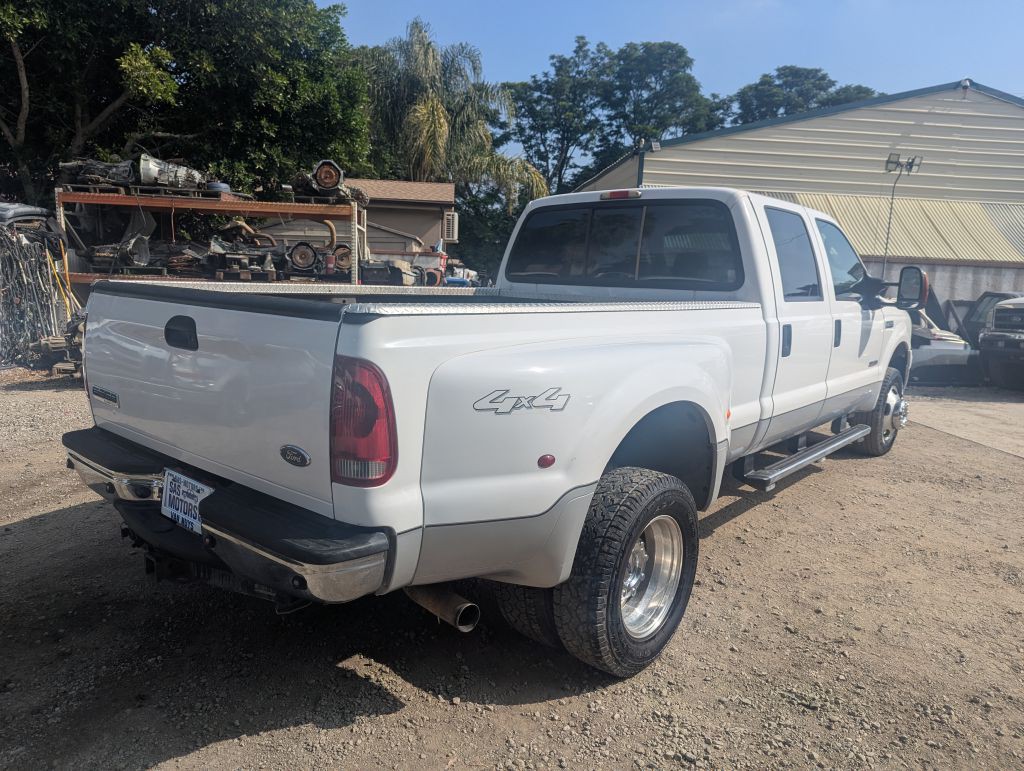 2005 Ford F-350 Image 5