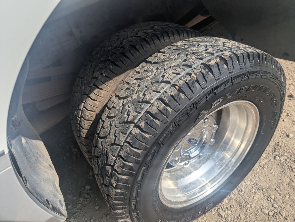 2005 Ford F-350 Image 6