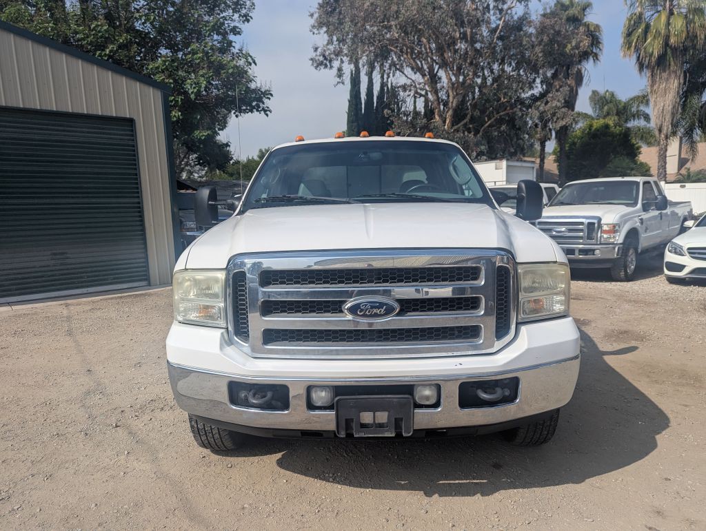 2005 Ford F-350 Image 9