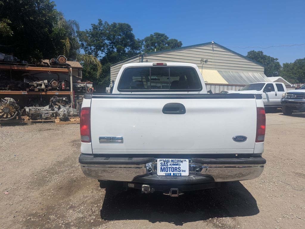 2005 Ford F-350 Image 5
