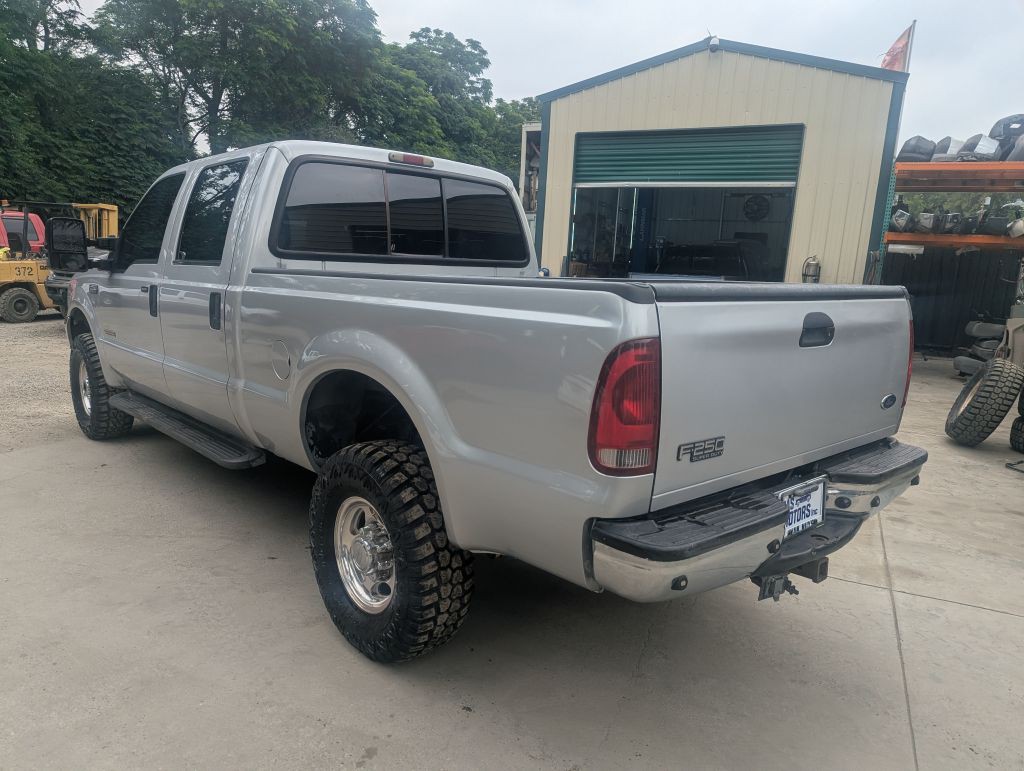 2004 Ford F-250 Image 3