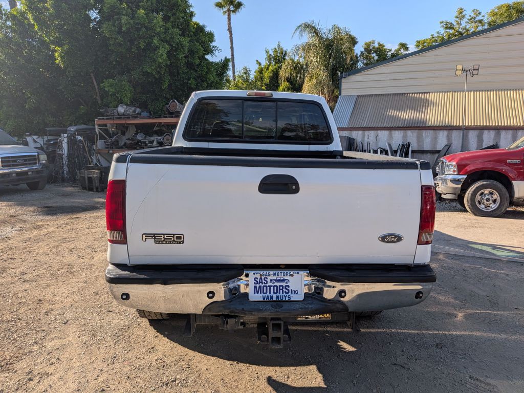 2002 Ford F-350 Image 4