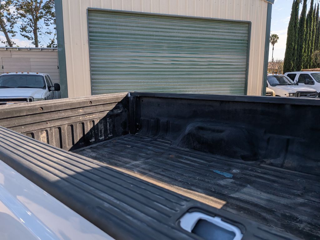 2002 Ford F-350 Image 10