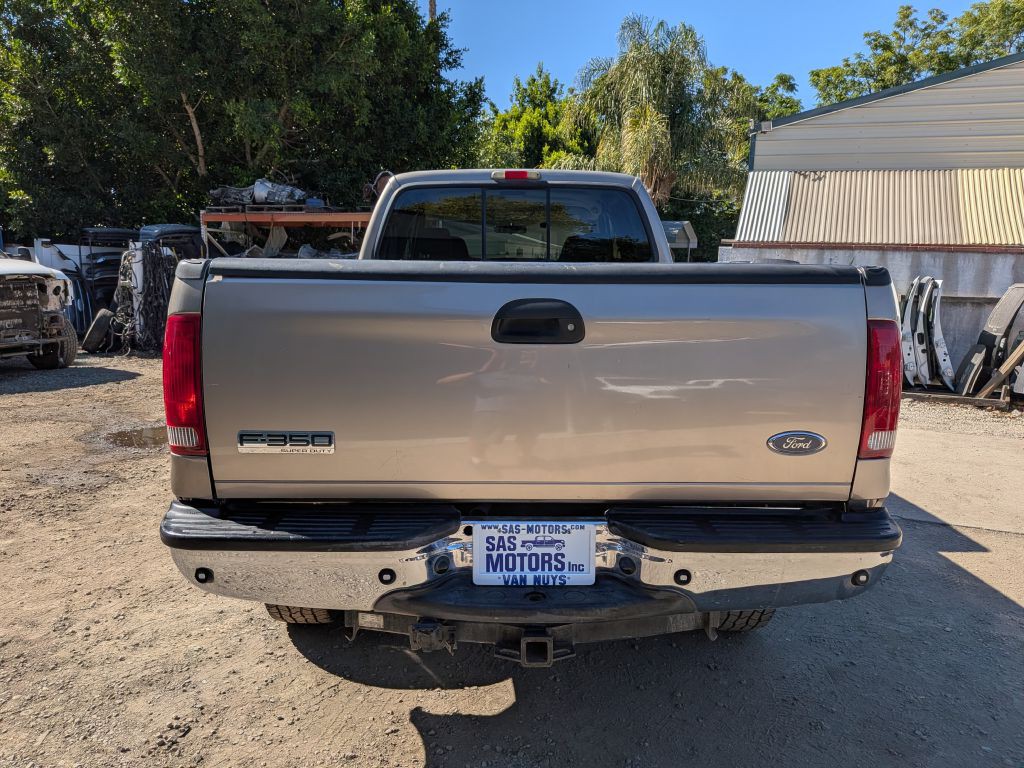 2006 Ford F-350 Image 4