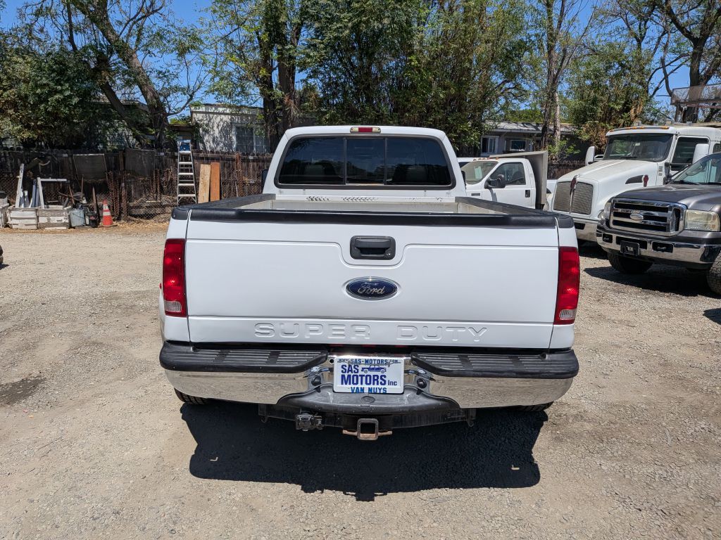 2006 Ford F-350 Image 4
