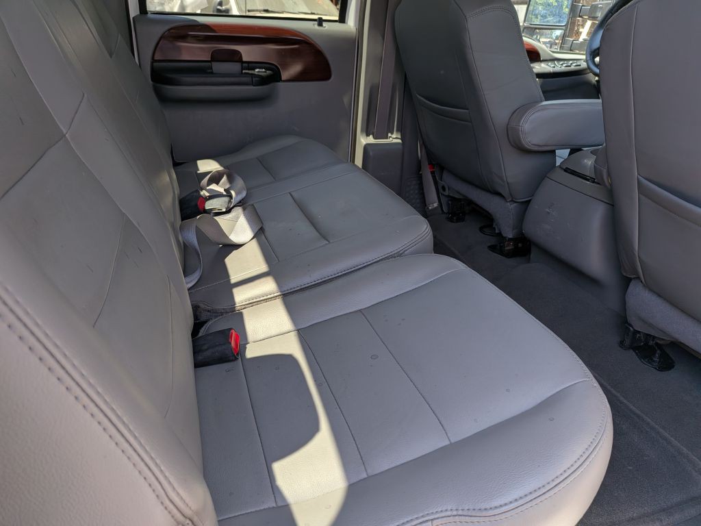 2006 Ford F-350 Image 13