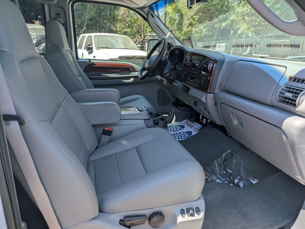 2006 Ford F-350 Image 15