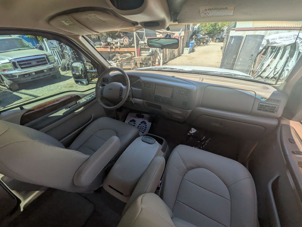2000 Ford F-350 Image 11