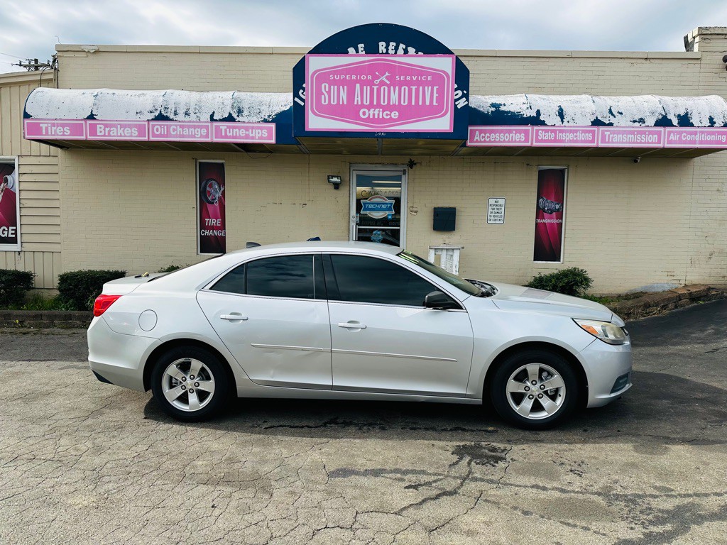2014 Chevrolet Malibu Image 1