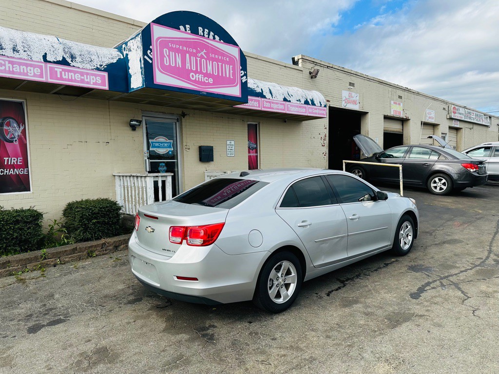 2014 Chevrolet Malibu Image 3