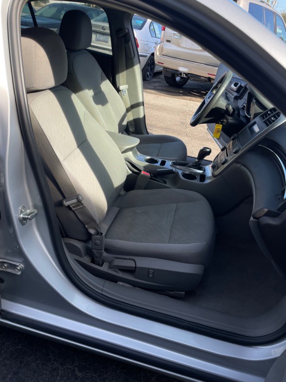 2014 Chevrolet Malibu Image 14