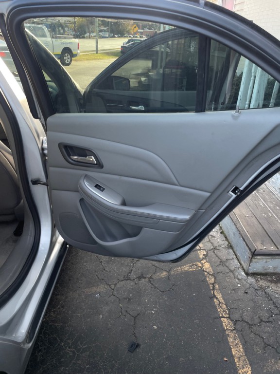 2014 Chevrolet Malibu Image 17