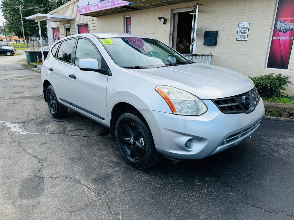2013 Nissan Rogue Image 2