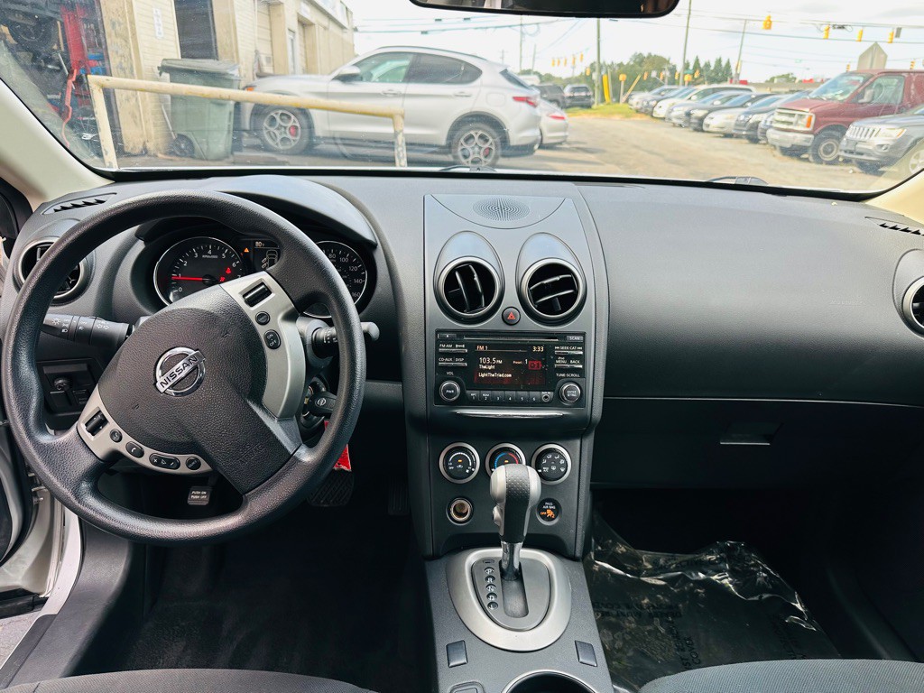 2013 Nissan Rogue Image 9